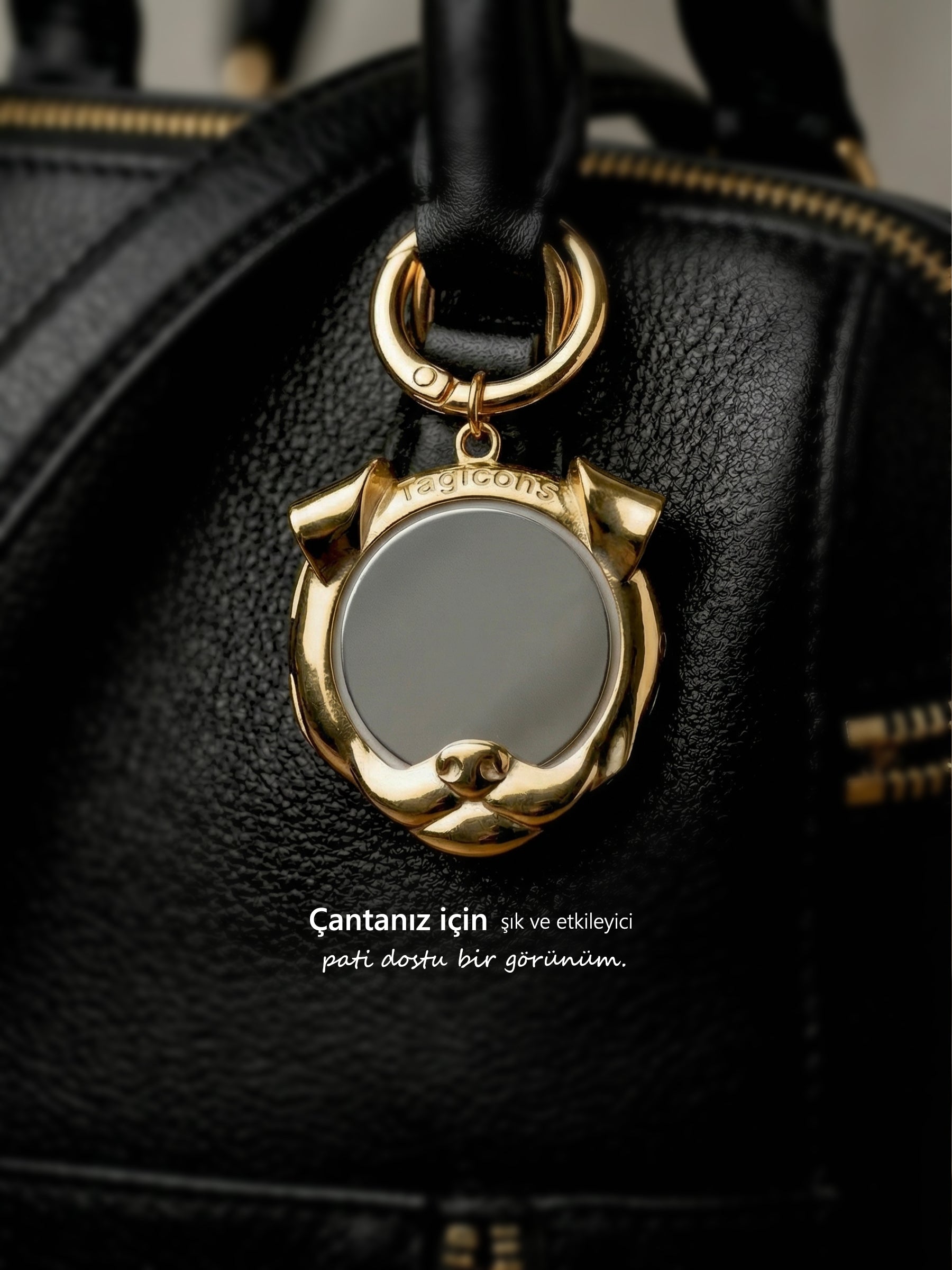 Köpek temalı airtag kılıfı anahtarlık, altın ve gümüş renk seçenekleriyle özel tasarım ürün.