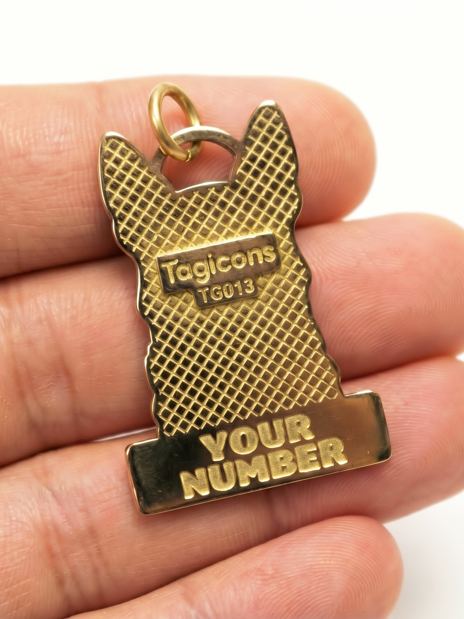 Alman Çoban temalı kişiselleştirilebilir künye, evcil hayvanınız için isme özel üretim şık aksesuar.